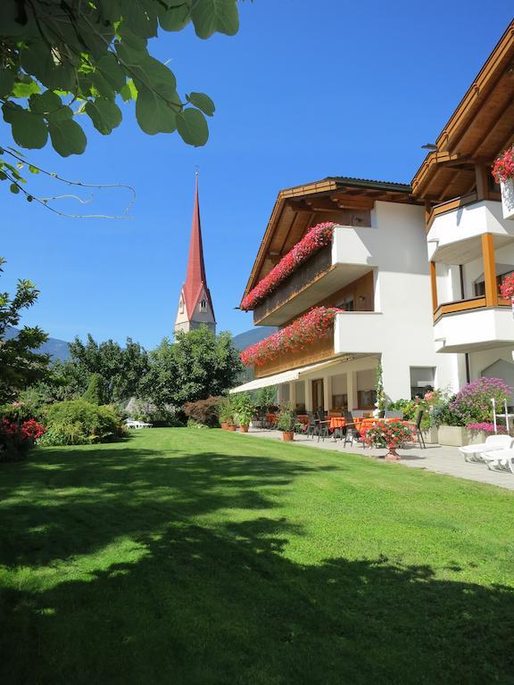 Hotel Waldheim Natz-Schabs Экстерьер фото