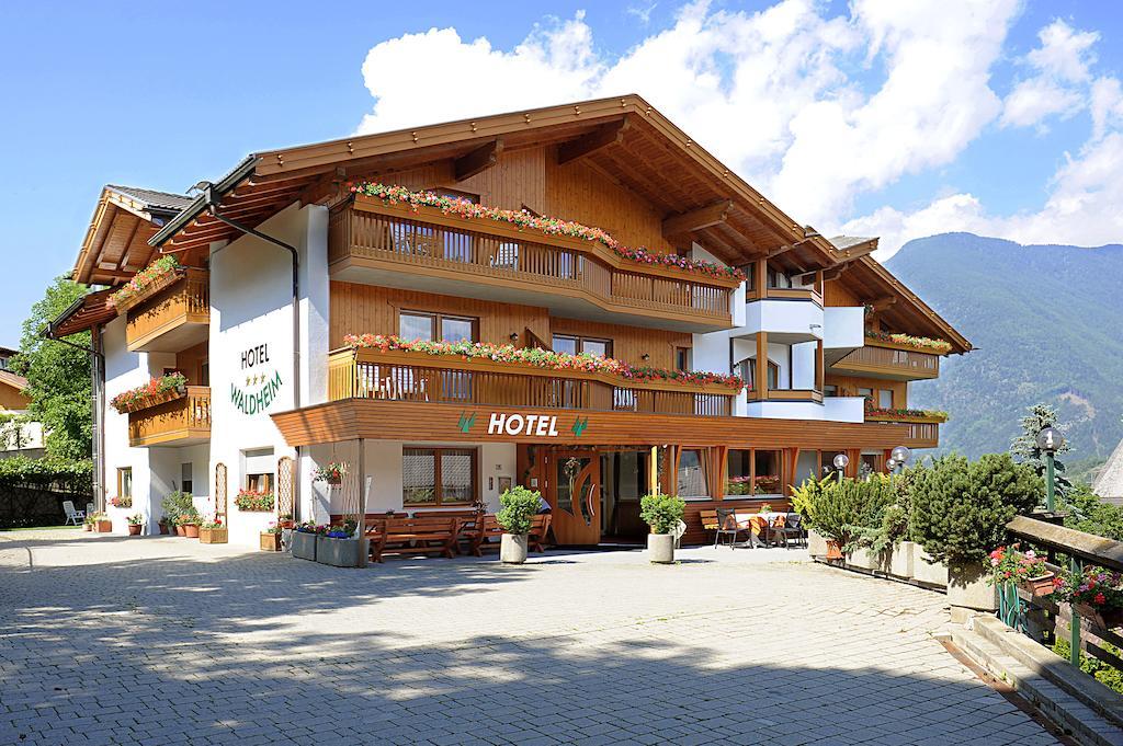 Hotel Waldheim Natz-Schabs Экстерьер фото