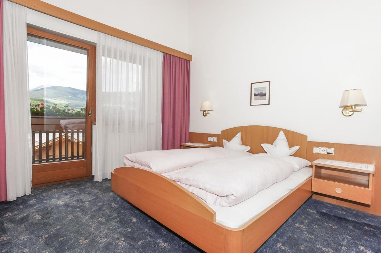 Hotel Waldheim Natz-Schabs Экстерьер фото
